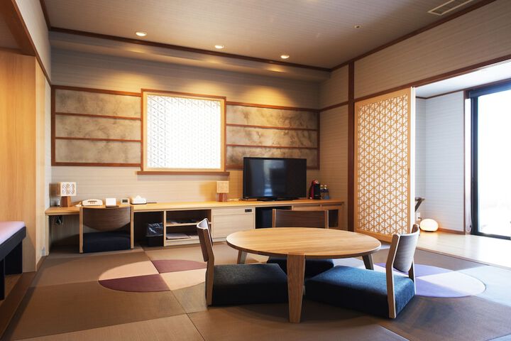 Room 10 of 49