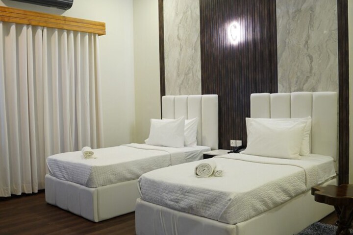 Room 20 of 84