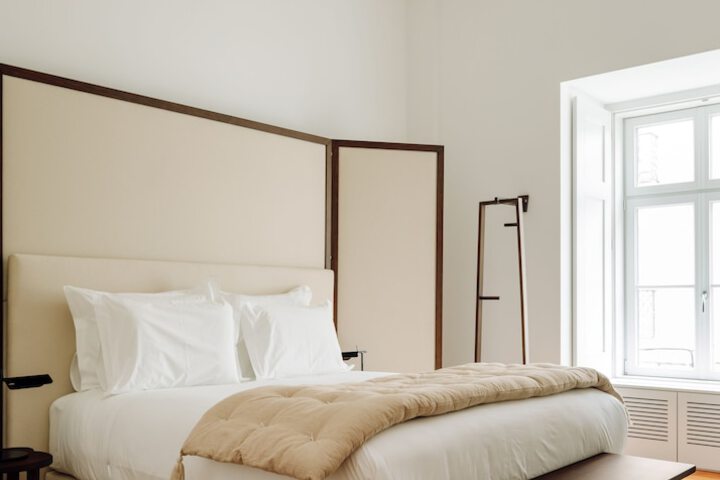 Room 12 of 50