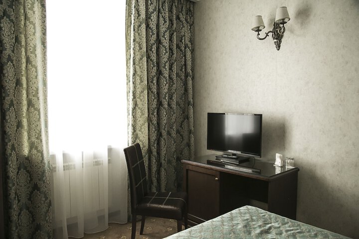 Room 22 of 37