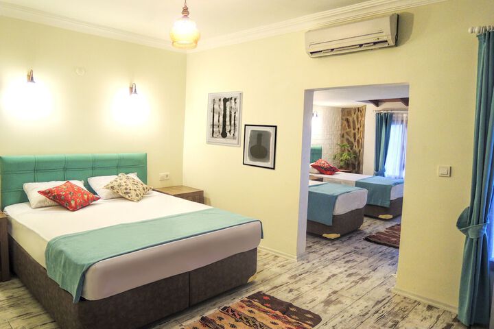 Room 12 of 61
