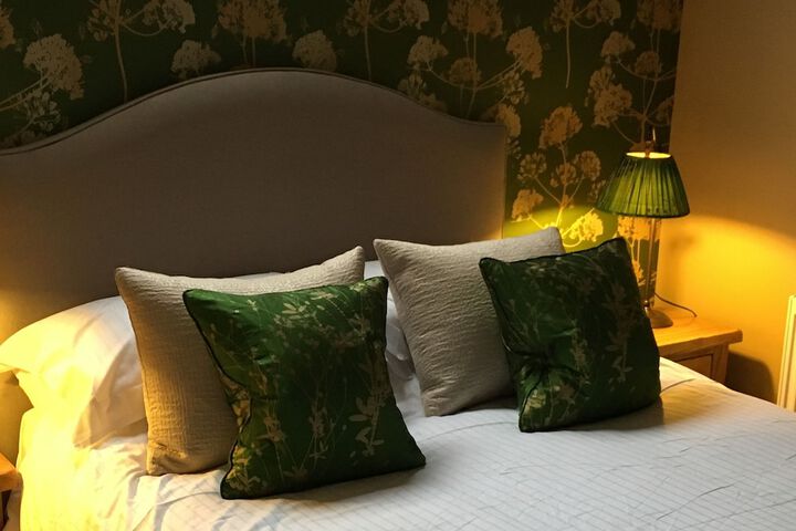 Room 2 of 19