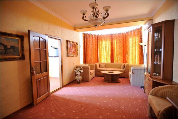 Room 6 of 55