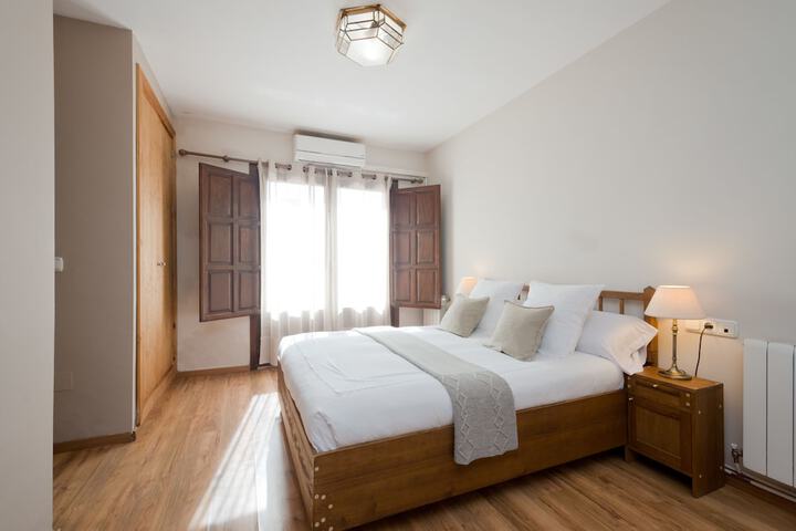 Room 12 of 51