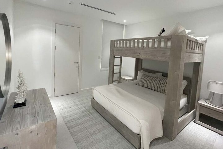 Room 101 of 172