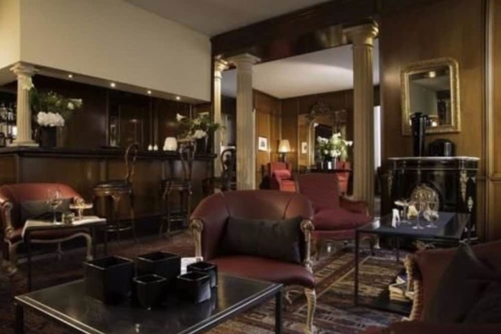 Guest Lobby