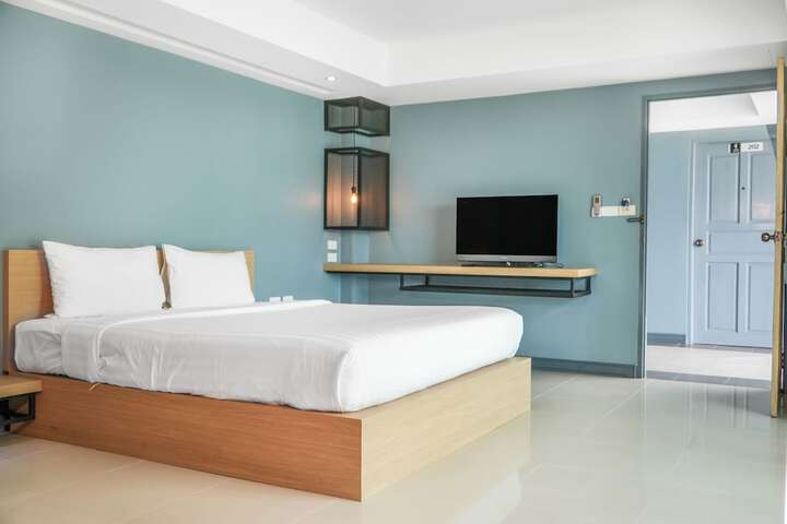 Room 14 of 28