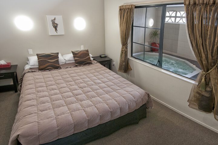 Room 8 of 52
