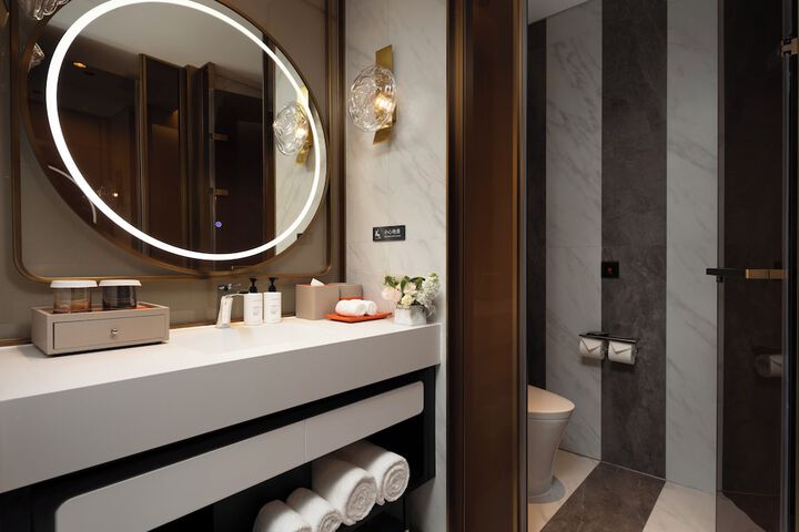 Room 40 of 46
