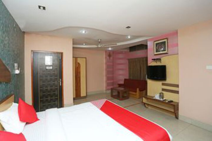 Room 11 of 30