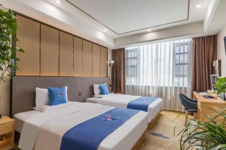 Pai Hotel(Jintang Huaikou Branch)