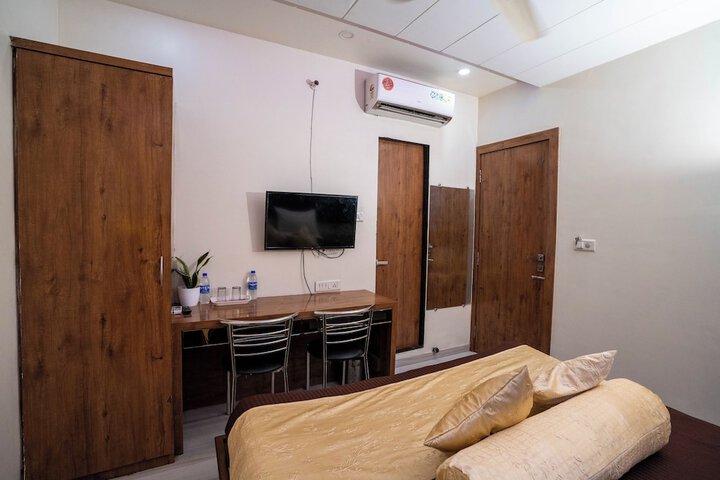 Room 26 of 48