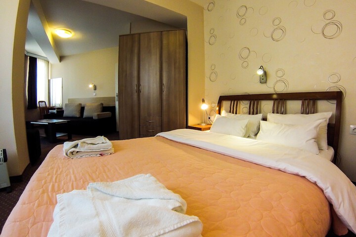 Room 20 of 64