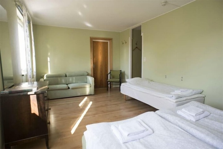 Room 14 of 40