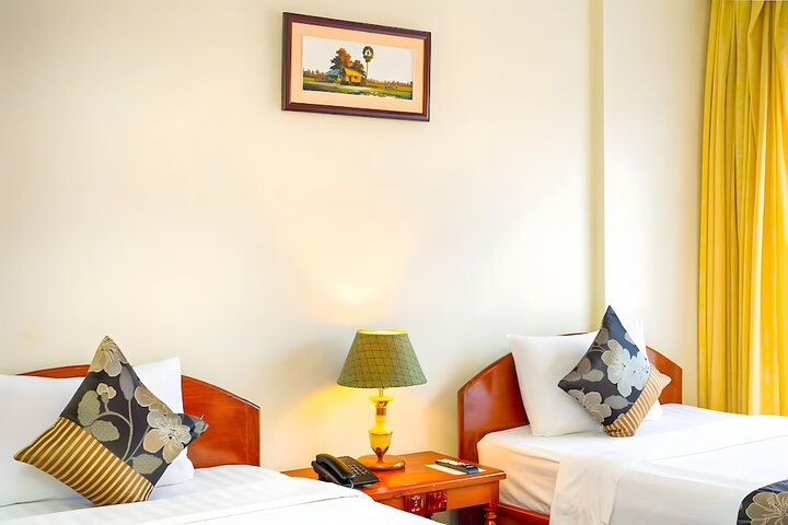 Room 12 of 63