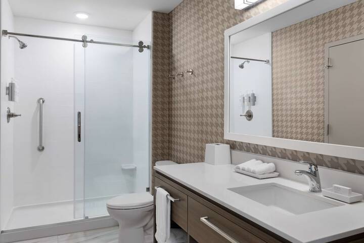 Bathroom shower