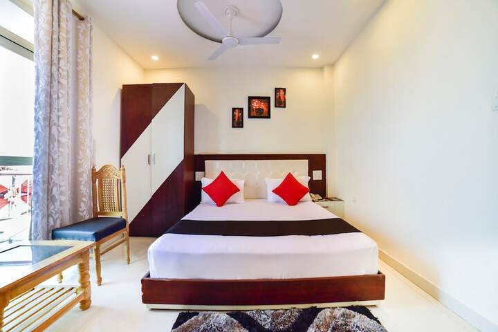 Room 12 of 14