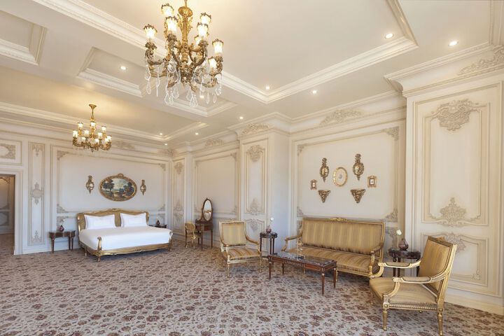 Room 10 of 79