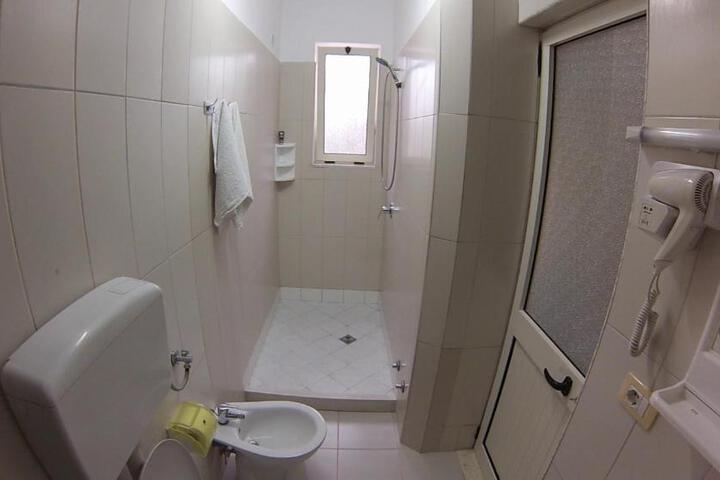 Room 18 of 23
