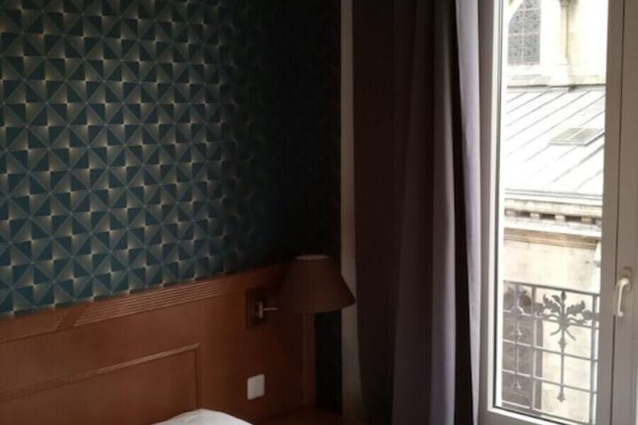 Room 54 of 116