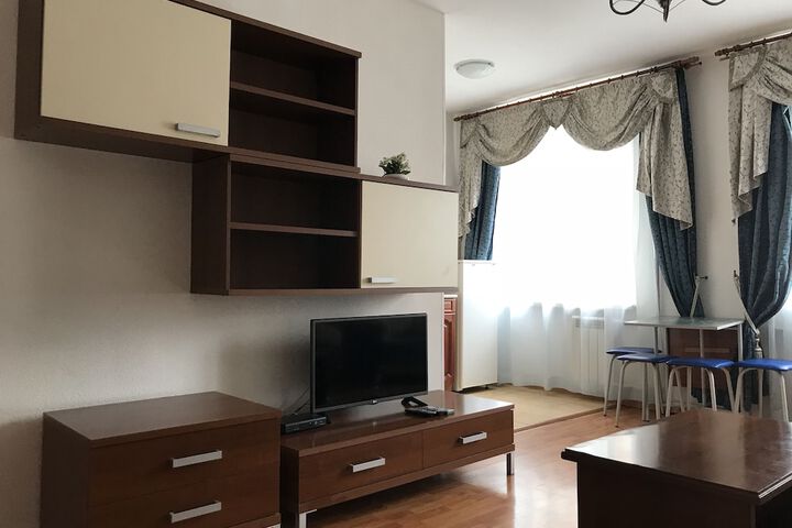 Room 21 of 32