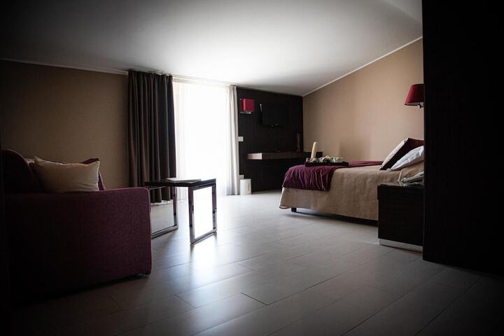 Room 12 of 71