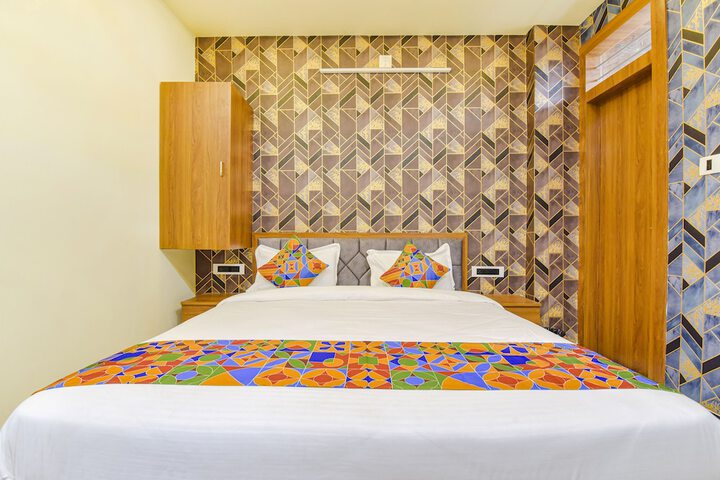 Room 14 of 26