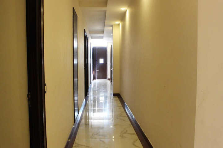 Ballroom/Hall 13 of 25