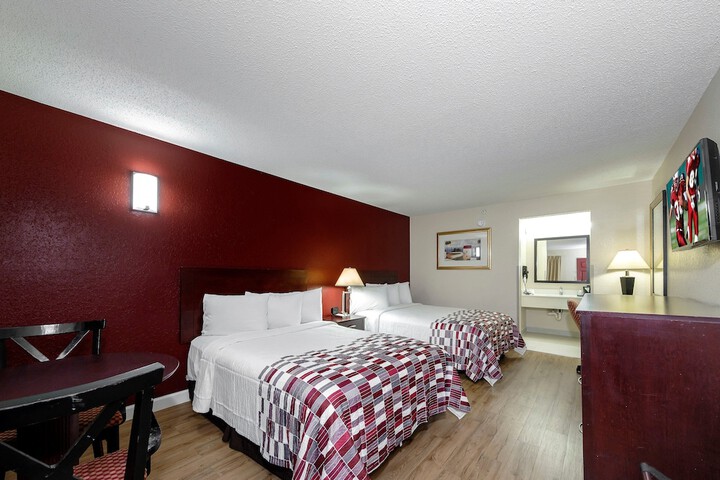 Deluxe 2 Double Beds (6 of 8)