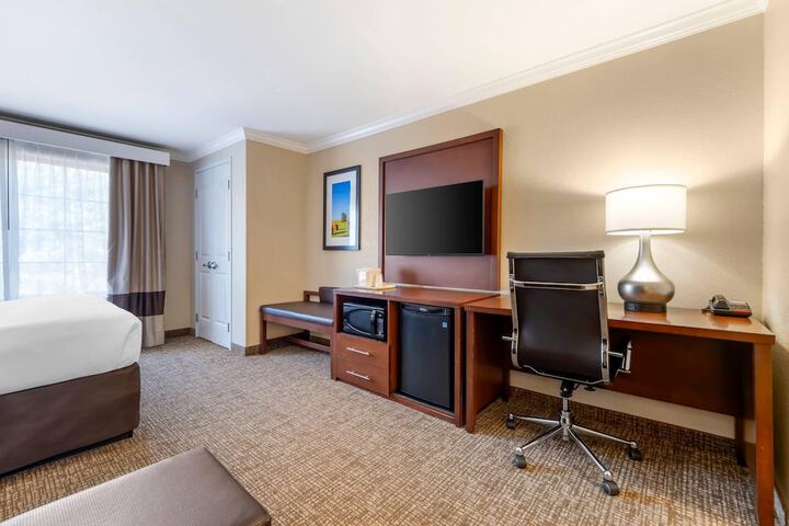 Room 22 of 42