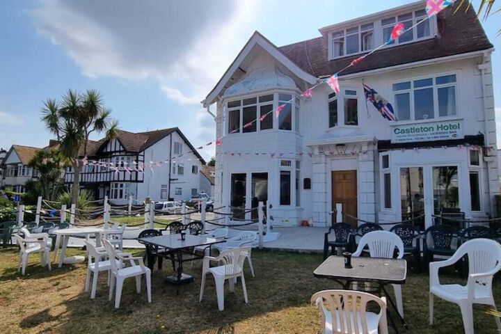 Castleton Hotel - Just For Adults