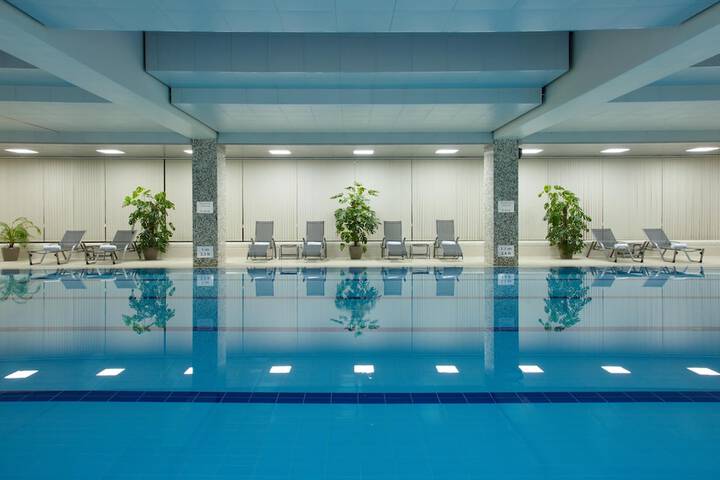 Pool 61 of 219