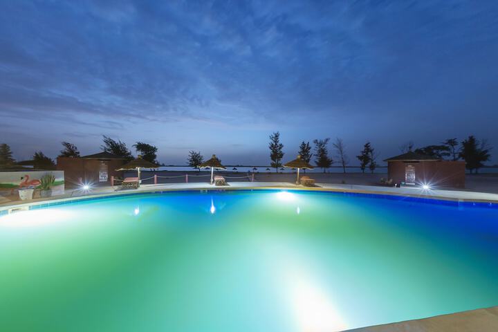 Pool 58 of 90