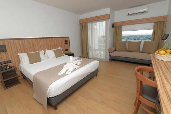 Room 14 of 53