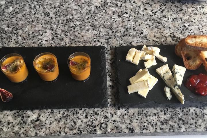 Dining 11 of 24