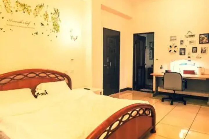 Room 3 of 4