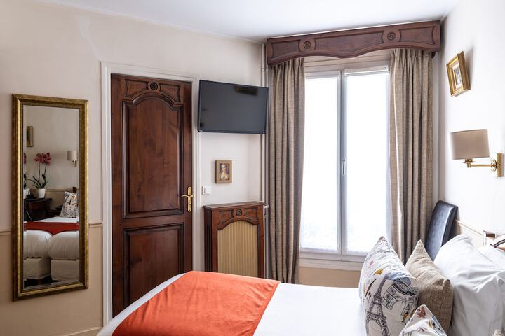 Room 40 of 95