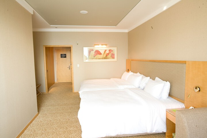 Room 14 of 61