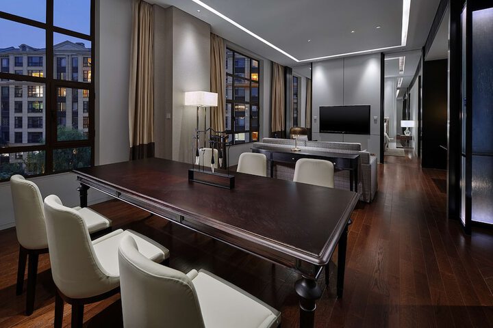 Room 36 of 65