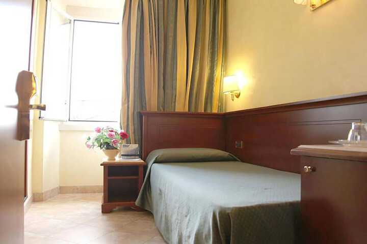 Room 14 of 35