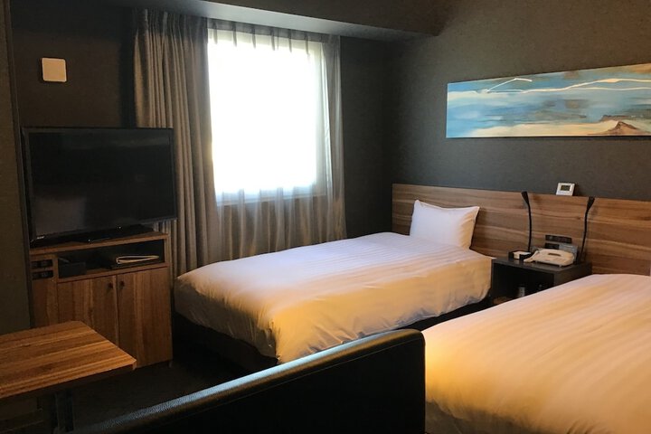 Room 5 of 30