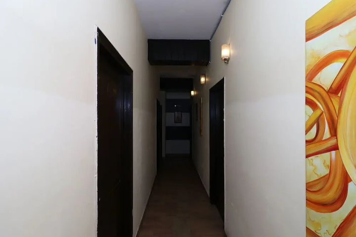 Room 13 of 17