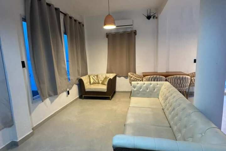 Room 166 of 339