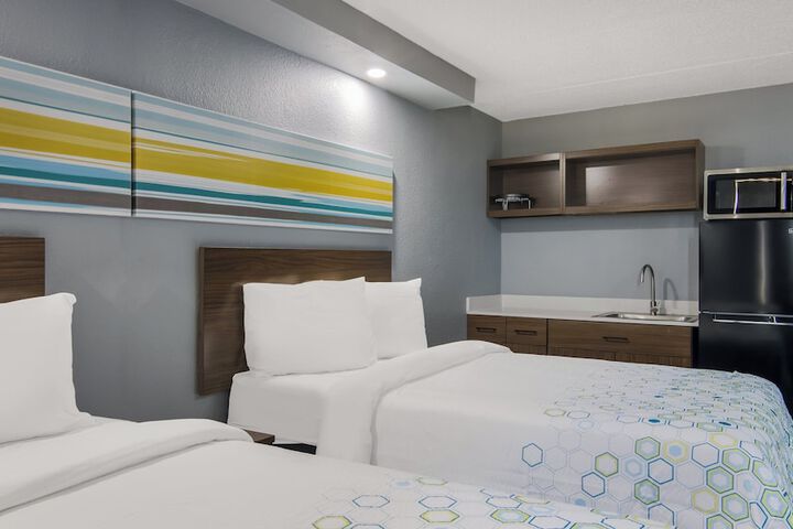 Studio 2 Double Beds (2 of 5)