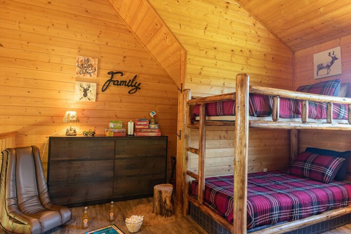 Room 4 of 49