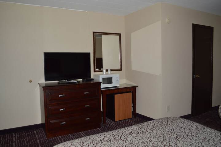Room 6 of 14