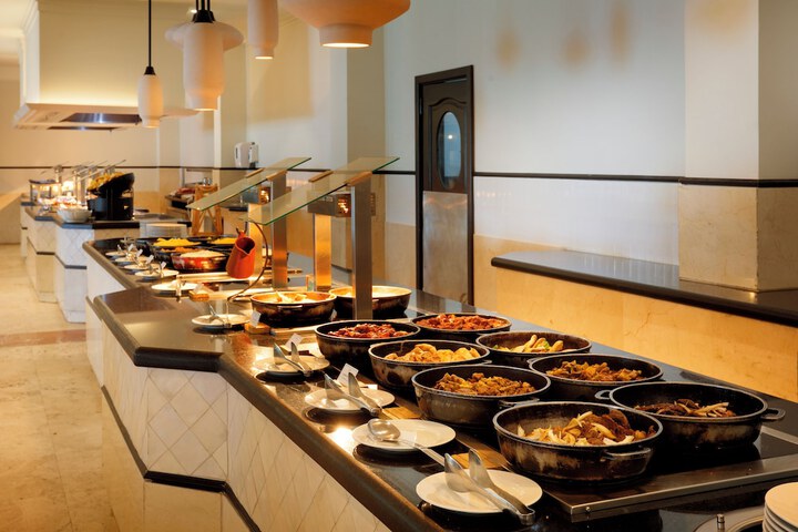 Dining 84 of 152