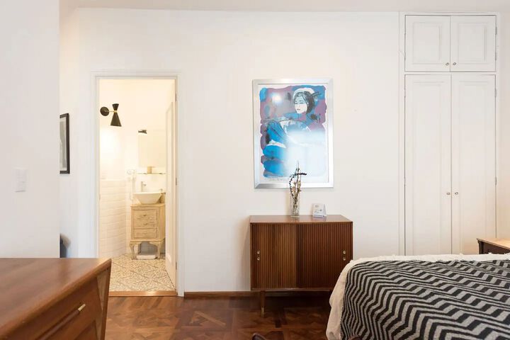 Room 176 of 293