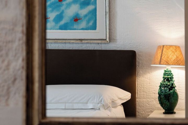 Room 10 of 92