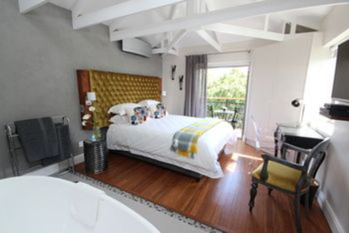 Room 15 of 22